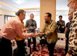 Gubernur Andi Sudirman Terima Dua Investor Luar Negeri, Bahas Energi Terbarukan