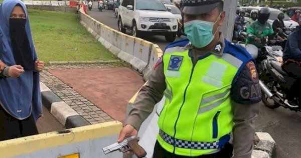 Perempuan Bercadar yang Bawa Pistol di Istana Negara Diamankan di Polda Metro Jaya