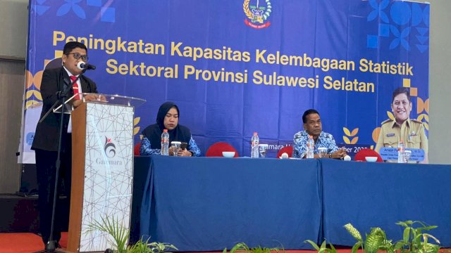 Dinas Komunikasi, Informatika, Statistik dan Persandian (Diskominfo-SP) Provinsi Sulawesi Selatan (Prov Sulsel) melalui Bidang Statistik menggelar Kegiatan Peningkatan Kapasitas Kelembagaan Statistik Sektoral Tahun 2022 di Gammara Hotel Makassar, Kamis (17/11/2022).