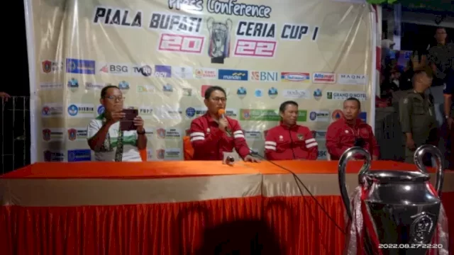 Penjabat Gubernur Gorontalo, Hamka Hendra Noer, resmi membuka pelaksanaan turnamen sepakbola Bupati Ceria Cup 1, Kabupaten Gorontalo Utara, di lapangan Taryono Kecamatan Kwandang, Sabtu malam (27/8/2022).