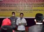 Ini Pesan Penjagub Hamka Usai Lantik 9 Anggota BPSK Gorontalo