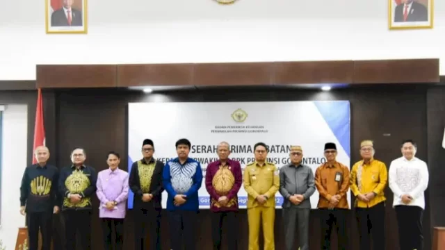 Penjabat Gubernur Gorontalo Hamka Hendra Noer menghadiri serah terima jabatan (Sertijab) Kepala Badan Pemeriksa Keuangan (BPK) Pewakilan Gorontalo. Sertijab itu berlangsung di Auditorium Kantor BPK Provinsi Perwakilan Gorontalo, Senin (05/09/2022).