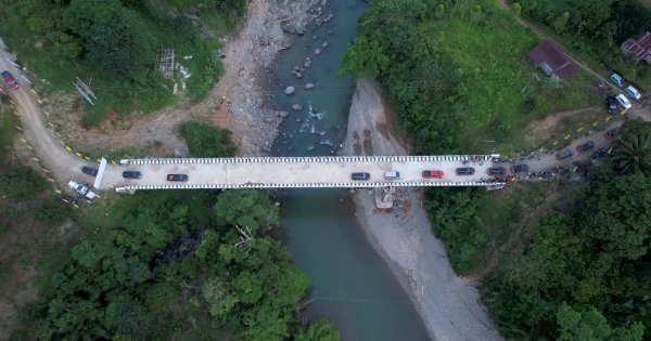 Jembatan di Wajo Diresmikan Andi Sudirman, Bantu Topang Aktivitas Masyarakat