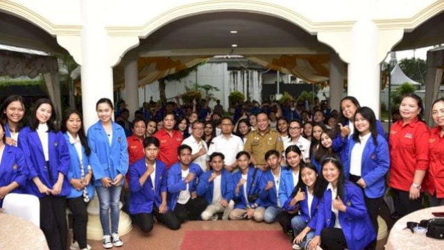 Penjagub Hamka Hendra Noer didampingi Kepala Dinas Pertanian Provinsi Gorontalo bersama civitas akademika dan Mahasiswa, Fakultas Ekonomi (FE) Universitas Negeri Manado (UNIMA), di Rujab Wakil Gubernur, Selasa (15/11/2022). 