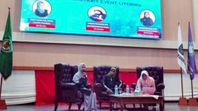 Kegiatan seminar Nasional “Melek Literasi Digital, Cerdas di Era Digital” yang dihadiri Wakil Walikota Gorontalo Ryan F. Kono, Sabtu (26/11/2022), di aula Rujab Walikota Gorontalo. 