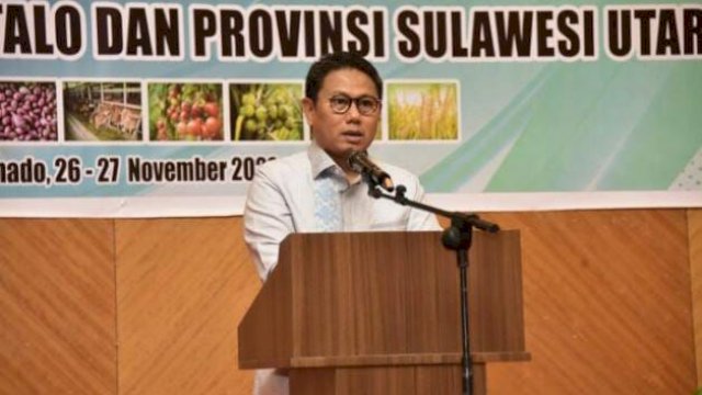 Penjabat Gubernur Gorontalo Hamka Hendra Noer memberikan sambutan pada penandatangan perjanjian kerjasama antara Pemerintah Provinsi Gorontalo bersama Sulawesi Utara di Hotel Aston, Manado, Sabtu (26/11/2022).