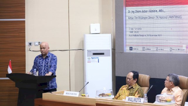 Ketua Dewan Pembina Habibie Center, Ilham Akbar Habibie mengunjungi Kota Parepare, Sabtu (26/11/2022).