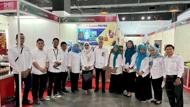 Dinas Koperasi dan UKM Kota Makassar sukses menggelar Smes and Financing Expo 2022 bagi pelaku UMKM dan Perbankan di Atrium Mall Phinisi Point, Jalan Metro Tanjung Bunga Maccini Sombala, Kota Makassar.