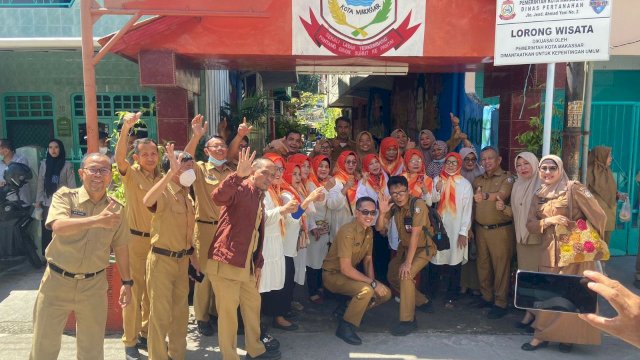 Sekretariat DPRD Kota Makassar mengadakan rapat kordinasi pada Senin, (28/11/2022), di Lorong Wisata Jincheng di Jalan Kodingareng, Kelurahan Mampu, Kecamatan Wajo.