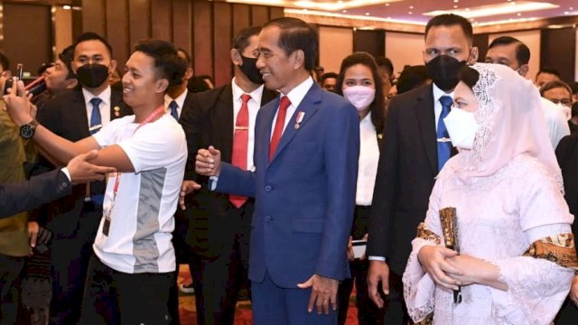 Presiden RI Joko Widodo (Jokowi) dan Ibu Iriana Joko Widodo menghadiri Syukuran Panitia Nasional Pelaksanaan G20 Tahun 2022, yang digelar di Bali Nusa Dua Convention Center, pada Kamis, (17/11/2022).