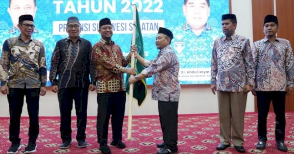 Gubernur Andi Sudirman Lepas Kafilah MTQ Ke-VI KORPRI Sulsel ke Padang