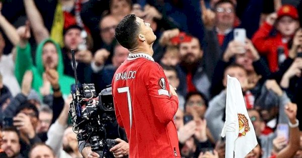 Cristiano Ronaldo Dapat Sanksi Dari FA, Absen 2 Laga Beserta Denda 