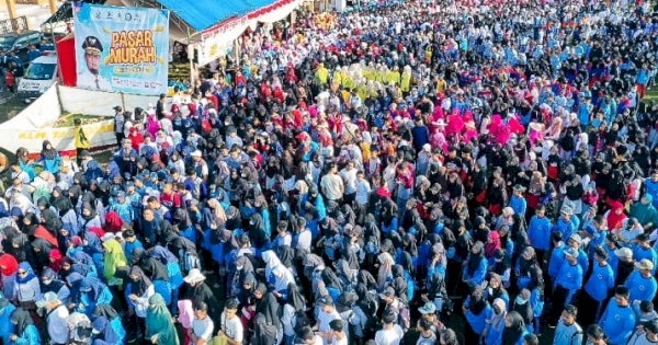 Andi Sudirman Lepas 10 Ribu Peserta Jalan Sehat Anti Mager di Selayar