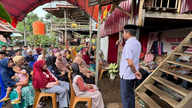 Reses Syamsuddin Karlos di Desa Bontotiro Kec. Rumbia, Jeneponto, Sabtu 19 November 2022