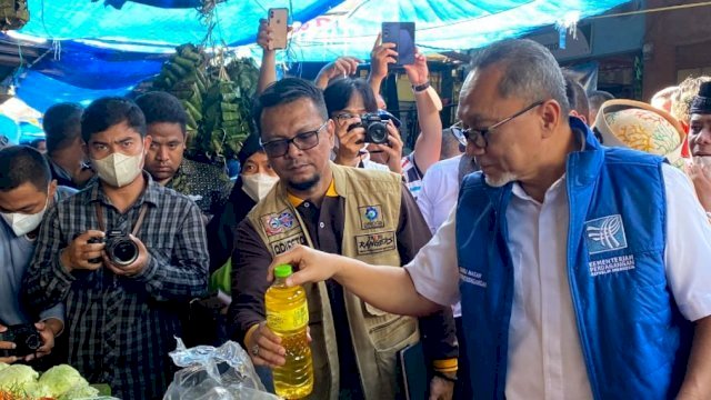 Kadisdag Makassar Dampingi Mendag RI Pantau Harga Bahan Pokok