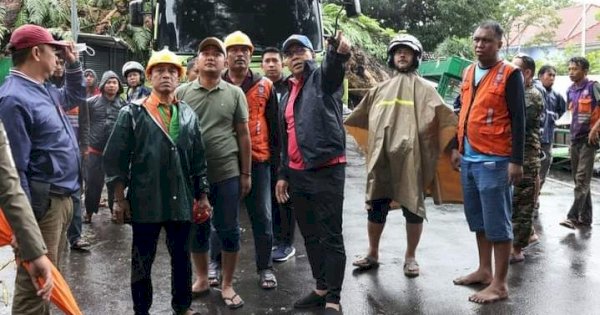 Cuaca Ekstrem di Makassar, Danny Minta Warga Hindari Pohon dan Aliran Air 