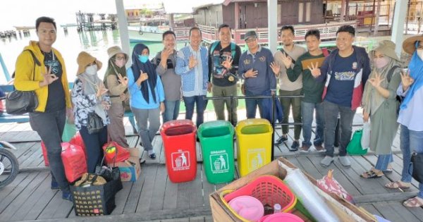 DLH Makassar Beri Pemahaman Tentang Pengelolaan Sampah ke Masyarakat Kepulauan Sangkarrang