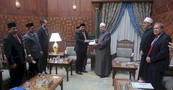 Menag Yaqut Minta Penambahan Kuota Beasiswa Mahasiswa Indonesia ke Al Azhar