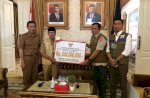 Pemprov Sulsel Serahkan Bantuan Rp500 Juta untuk Korban Gempa di Cianjur