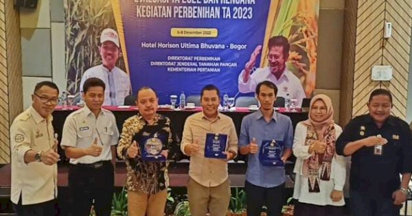 Kementan Beri Piagam Dinas Pertanian Gorontalo Sebagai Juara 2 Berkinerja Terbaik di Indonesia