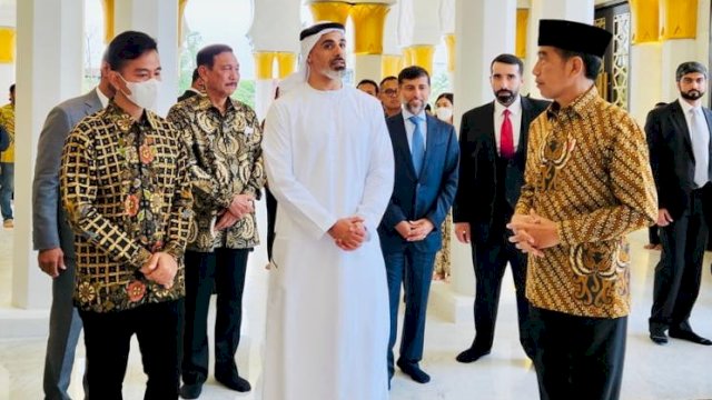 Presiden Jokowi Sambut Putra Presiden UEA di Masjid Raya, Ingin ke Nikahan Kaesang-Erina