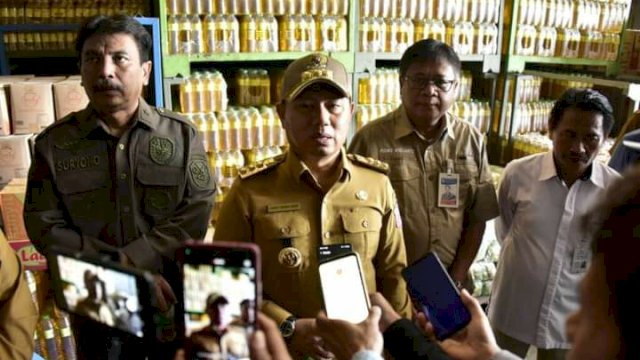 Penjabat Gubernur Gorontalo Hamka Hendra Noer mengimbau warganya untuk menjaga keamanan dan ketertiban masyarakat (Kamtibmas) saat perayaan natal dan tahun baru (nataru) 2023.