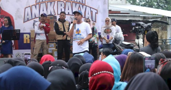 Ribuan Warga Meriahkan Jalan Sehat Anak Rakyat di Manggala