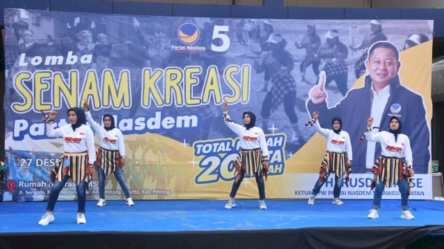 NasDem Sulsel menggelar lomba senam kreasi, sekaligus menyosialisasikan nomor urut Partai NasDem di Pileg 2024 mendatang. 