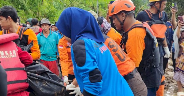 Korban Kedua Tanah Longsor di Maros Ditemukan Tertimbun di Sungai 