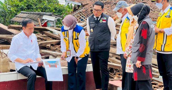 Presiden Jokowi Perintahkan Kementerian PUPR Segera Bangun Sekolah di Cianjur