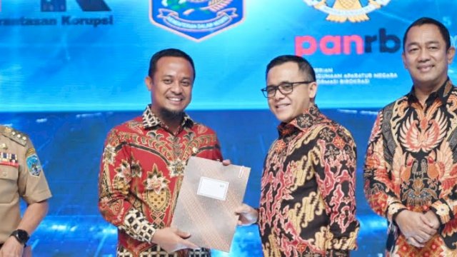 Gubernur Sulawesi Selatan, Andi Sudirman Sulaiman (ASS) saat menghadiri kegiatan Peluncuran Aksi Pencegahan Korupsi Tahun 2023-2024 di Thamrin Nine Ballroom Jakarta, Selasa (20/12/2022).