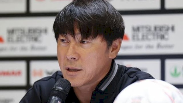 Pelatih Timnas Indonesia, Shin Tae-yong saat press converence jelang menghadapi Timnas Thailand. (foto: PSSI)