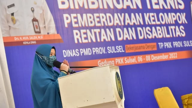 Tim Penggerak PKK Sulsel bersinergi dengan Dinas PMD Sulsel menggelar pelatihan keterampilan bagi kelompok rentan dan disabilitas, di Gedung Kartini Makassar, Rabu (7/12/2022).