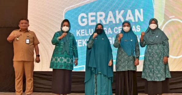 Launching Gerakan Keluarga Cerdas Teknologi Digital, Naoemi Berharap Ada Tindak Lanjut ke Desa-desa