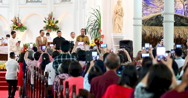 Kunjungi Sejumlah Gereja di Bogor, Presiden Jokowi: Selamat Natal