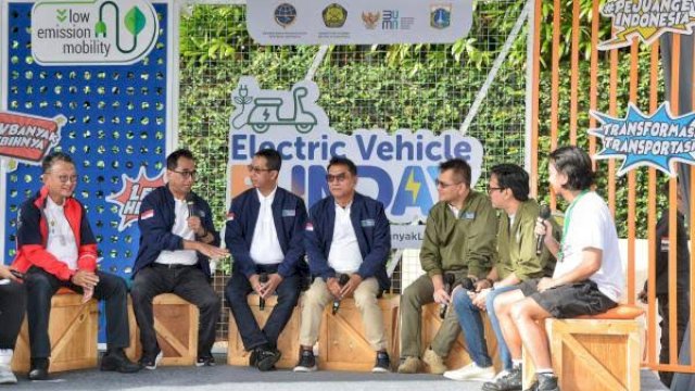 Menteri ESDM Arifin Tasrif dalam talkshow Electric Vehicle Funday di Gelora Bung Karno, Minggu (18/12/2022). (Foto: Kementerian Perhubungan) 