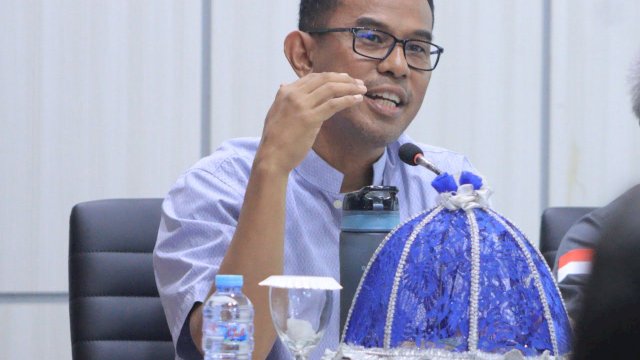 Penjabat Bupati Takalar Dr. Setiawan Aswad menginstruksikan agar seluruh penerangan disepanjang jalan kota kabupaten Takalar untuk diaktifkan.