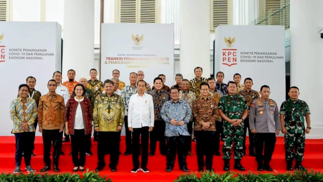 Gubernur Sulawesi Selatan, Andi Sudirman Sulaiman saat menghadiri langsung Rapat Koordinasi Nasional Transisi Penanganan Covid-19 dan Pemulihan Ekonomi Nasional Gedung AA Maramis, Kantor Pusat Kementerian Keuangan, Jakarta, Kamis (26/1/2023).