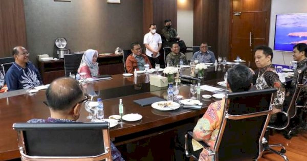 Penjagub Hamka Temui Menkes Soal Proyek RS Hasri Ainun Habibie