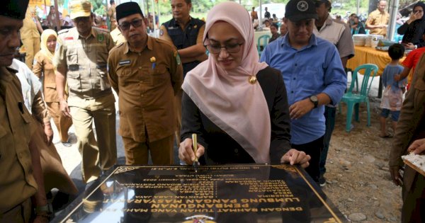 Bupati Luwu Utara Resmikan Lumbung Pangan Masyarakat Gapoktan di Masamba