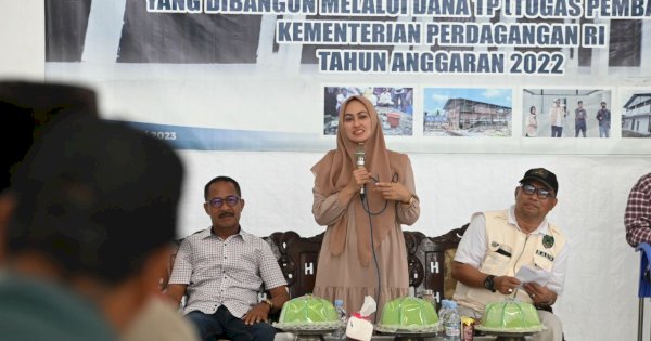 Bupati Indah Resmikan Pasar Rakyat Tarue Sabbang Selatan