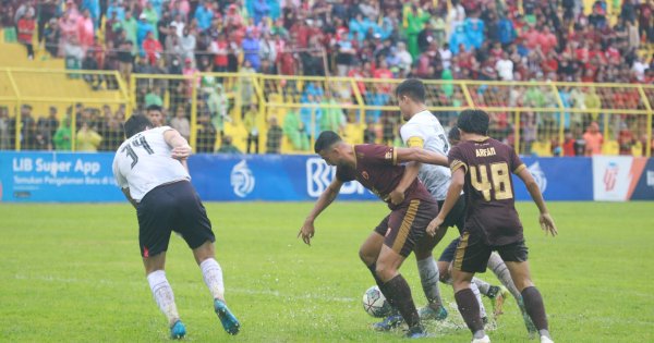 Usai Kalahkan Rans 3-1, Bernardo Tavares Puji Suporter PSM Makassar 