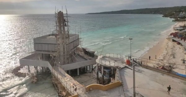 Begini Penampakan Pembangunan Masjid Terapung di Pantai Bira 