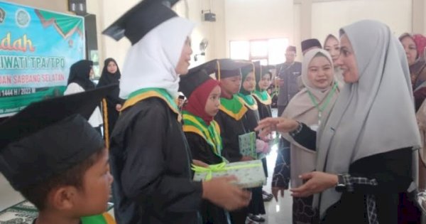 281 Santri Diwisuda di Lutra, IDP: Jangan Berhenti Baca Qur&#8217;an