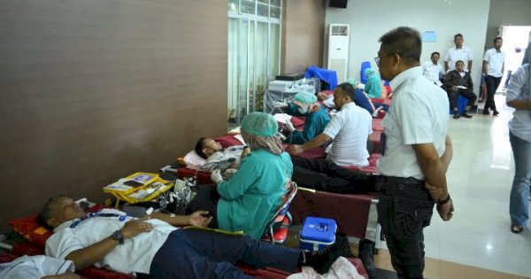 Karyawan PDAM Makassar Ikuti Donor Darah, Sumbang 94 Kantong Darah 