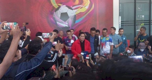 Erick Thohir Resmi Daftarkan Diri Jadi Ketum PSSI