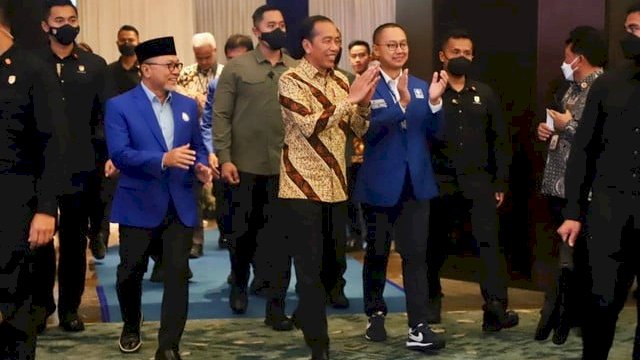 Presiden Jokowi menghadiri acara Rakornas PAN di Semarang, Jawa Tengah, pada Ahad (26/2/2023). (Dok PAN) 