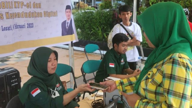 Disdukcapil Makassar Sasar Titik Keramaian Lakukan Pelayanan Mobile KTP-el