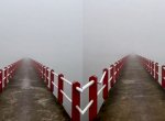 Penampakan Jembatan Tertutup Kabut, Seperti Jalan Menuju Gerbang Dunia Lain