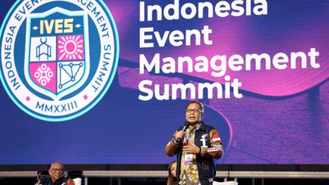 Wali Kota Makassar, Moh Ramdhan Pomanto saat jadi narasumber dalam acara The 1st Indonesian Event Management Summit (IVES) di Jakarta Convention Center, Jakarta, Selasa, (21/02/2023).